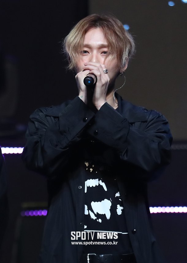 [포토S] 인사하는 펜타곤 이던 : 네이트 스포츠