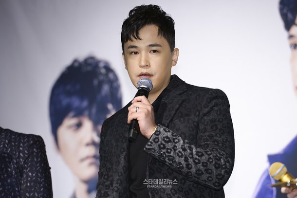 [S포토+] 엠씨더맥스 이수, '데뷔 후 처음으로 프로듀싱' (M.C THE MAX 기자간담회) : 네이트 뉴스