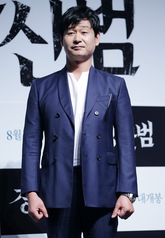 '장산범' 박혁권 