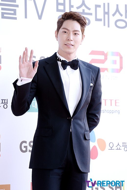 [T포토] 홍종현 '부리부리한 눈매'(케이블TV방송대상) : 네이트 연예