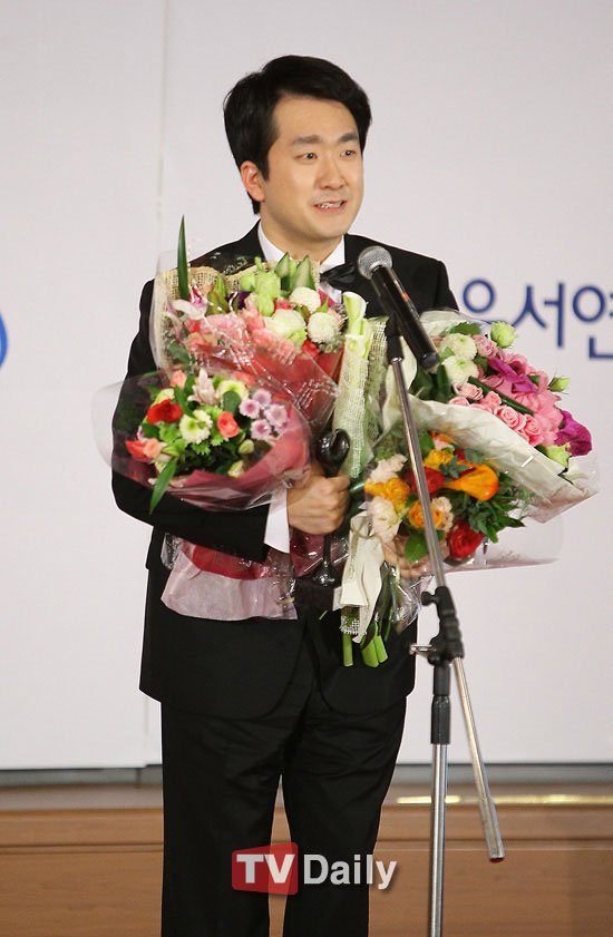 CBS 박재홍 아나, 하버드 케네디 스쿨 합격 : 네이트 연예