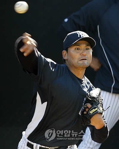 박찬호 첫 등판..1이닝 공 5개로 마무리(종합) : 네이트 스포츠