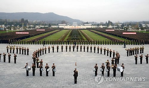 북한 전군 대대장 등 김정은 위원장에 충성 다짐 : 네이트 뉴스